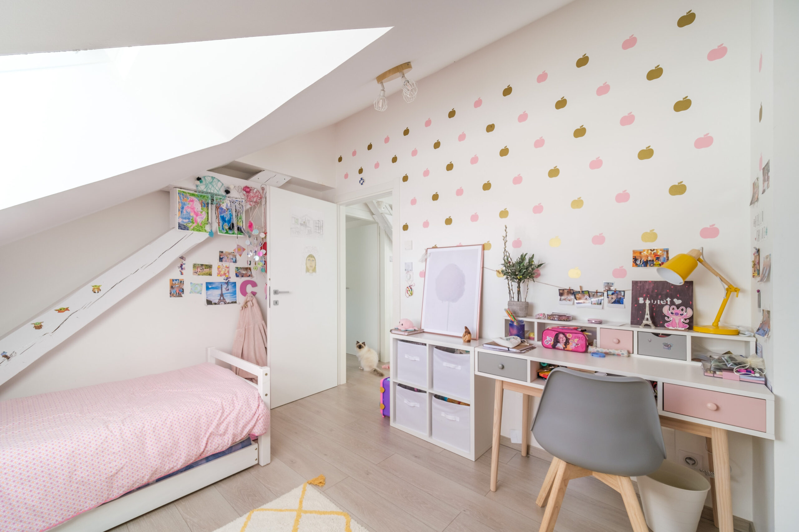 Une chambre d’enfant sous les toits